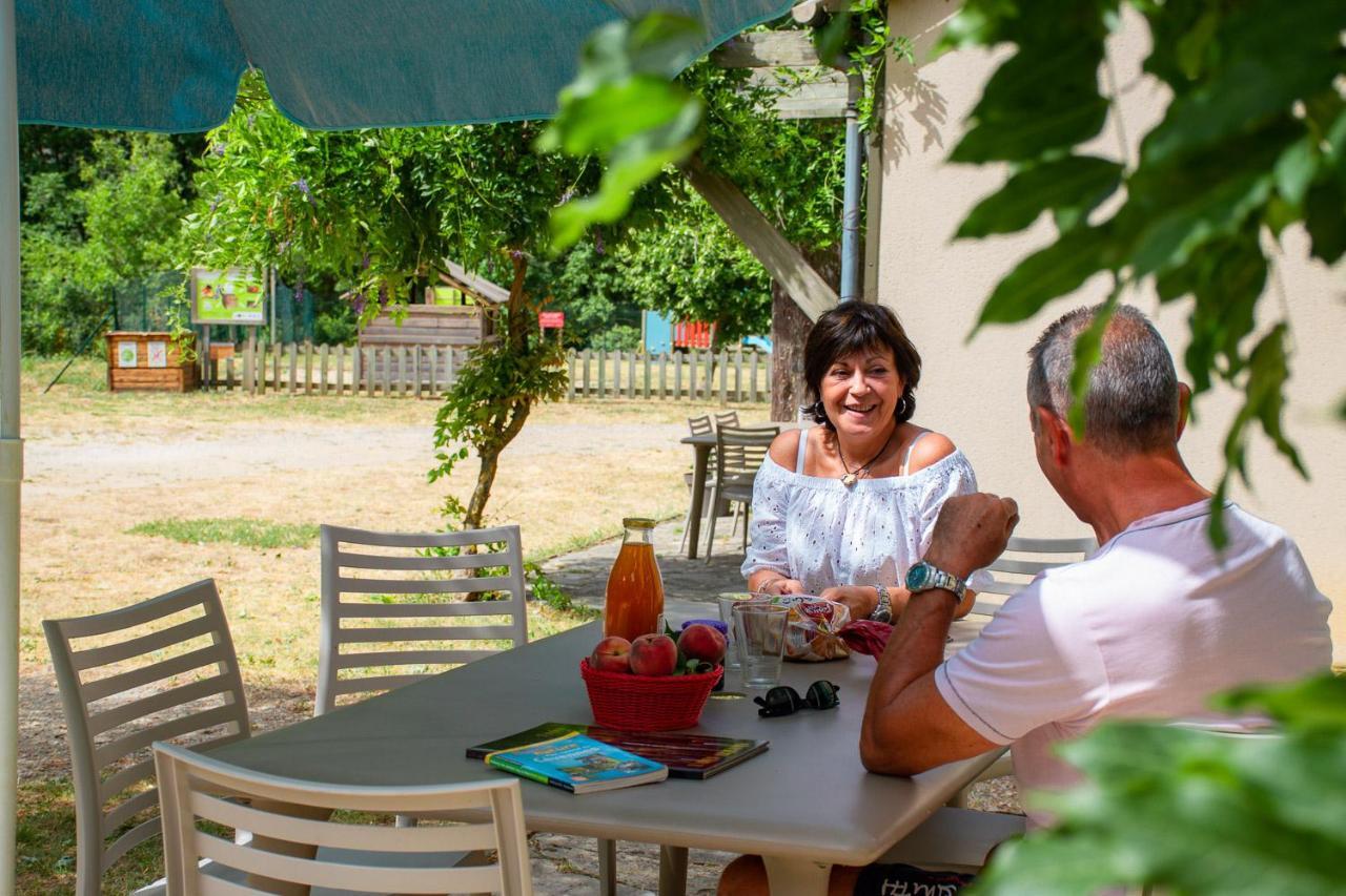 Village De Gites De Blajoux Quezac  外观 照片
